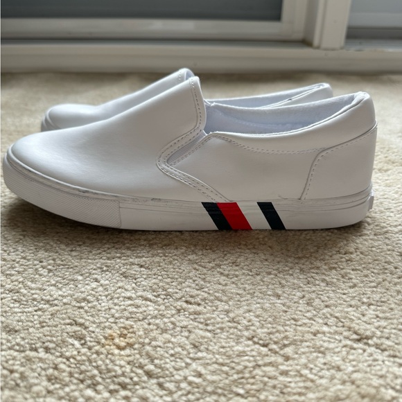 Tommy Hilfiger Women’s Leyci Sneakers - Picture 2 of 7